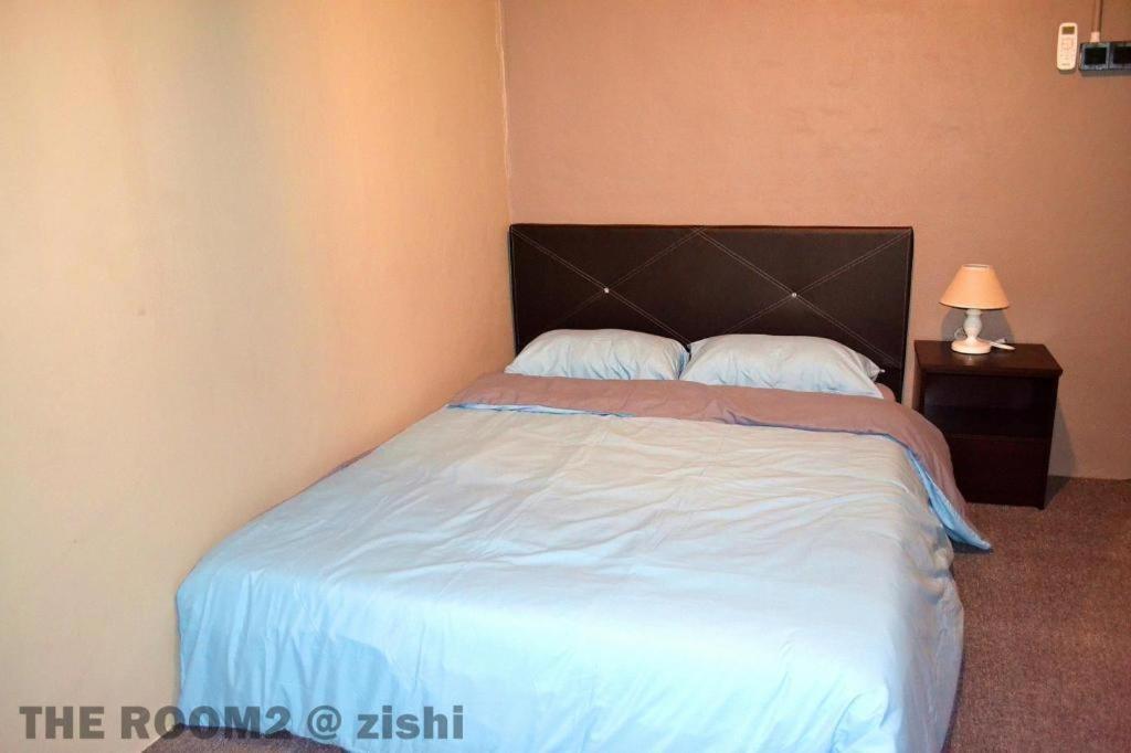 The Room2 @ Zishi Kota Bharu Exterior foto